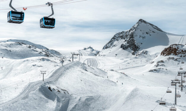 Skier à Zermatt en Suisse