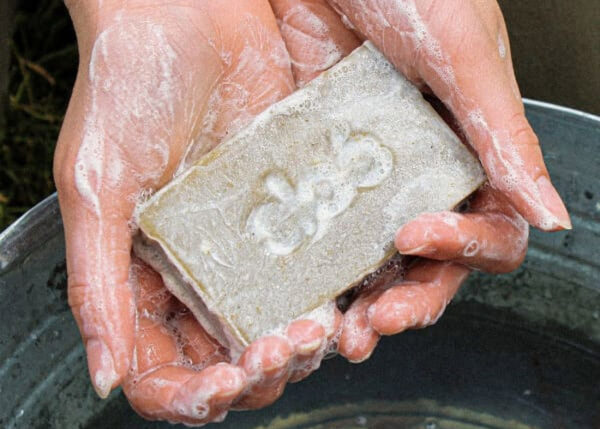 savon multi usages bivouac vaisselle corps linge